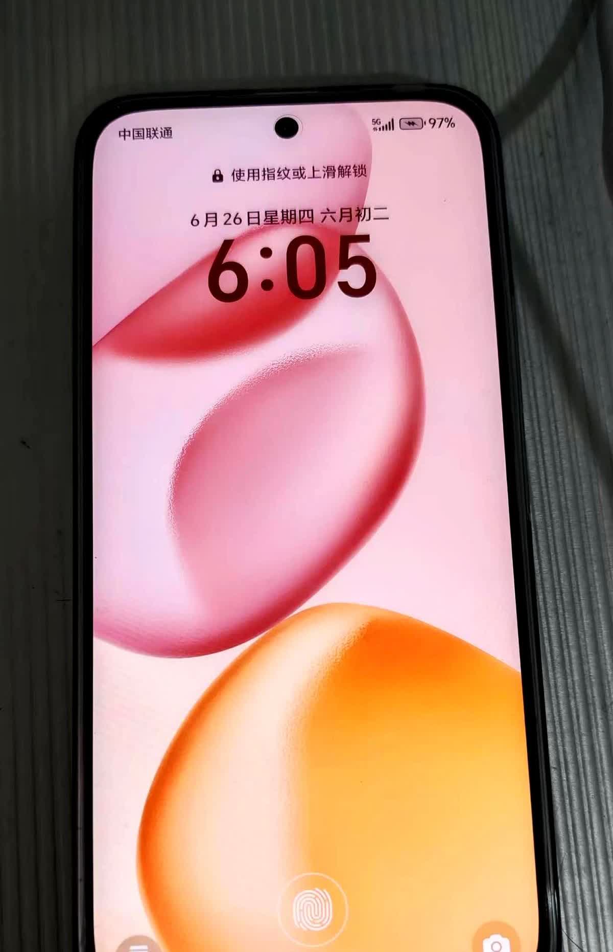 荣耀400Pro vs 荣耀300充电实测