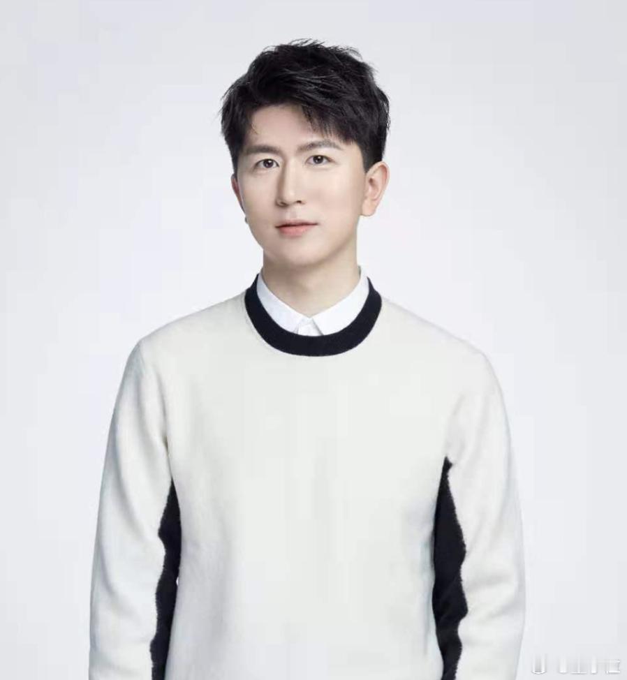 全国首个AI厨师持证上岗！厨房机器人获千万融资