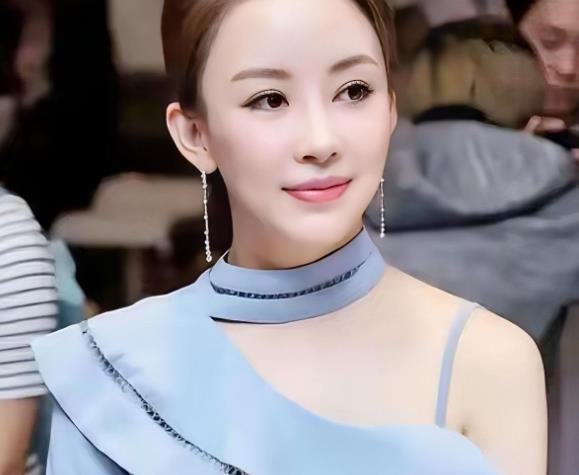 10亿身价九球天后征婚条件曝光！男人们看完第二条直接退缩