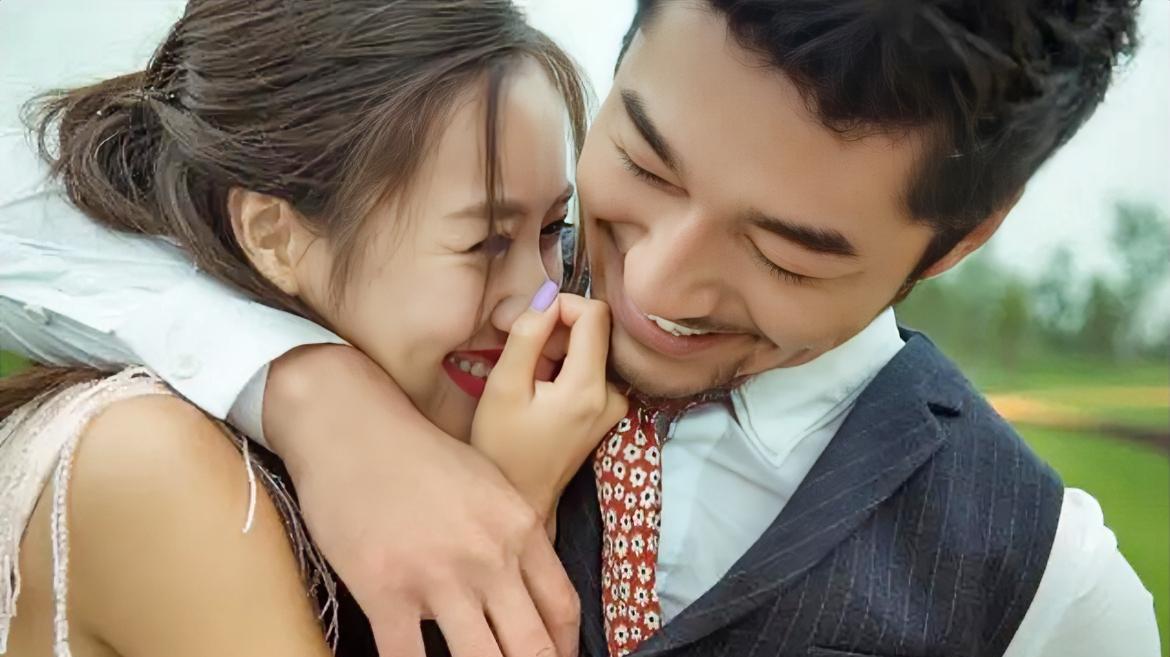 二婚夫妻的深夜高铁浪漫