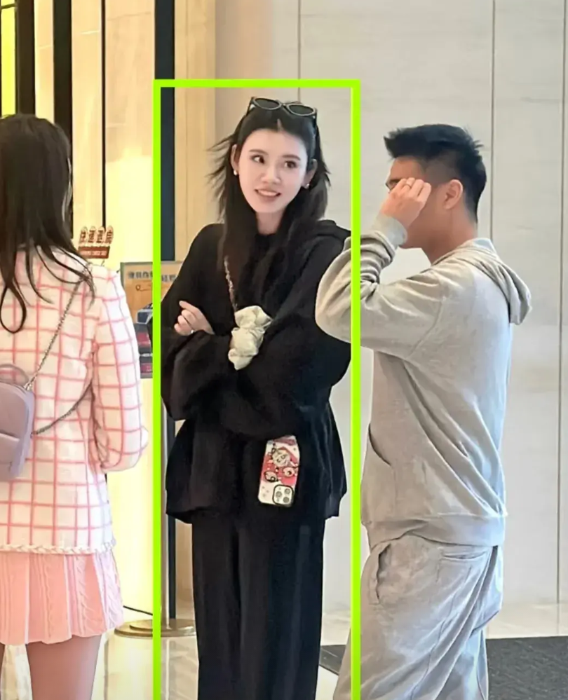 震惊！路人亲曝奚梦瑶私下真面目